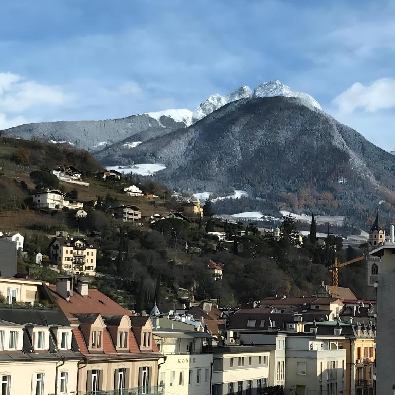 Theatre Lodge Attico Teatro - Two-Bedroom Apartment with Mountain View - 5