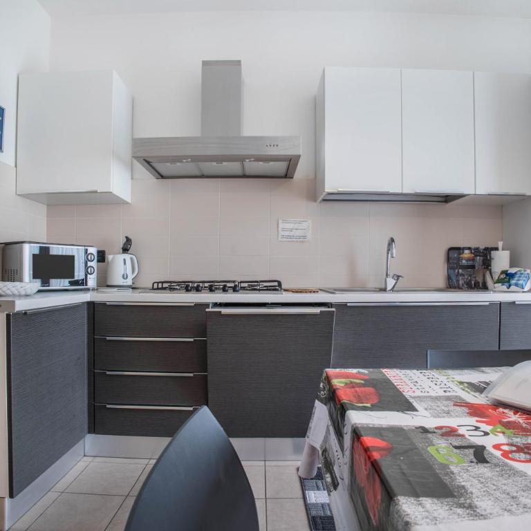 Verde House 2 - Appartamento Premium con 3 Camere da Letto e Balcone - 13