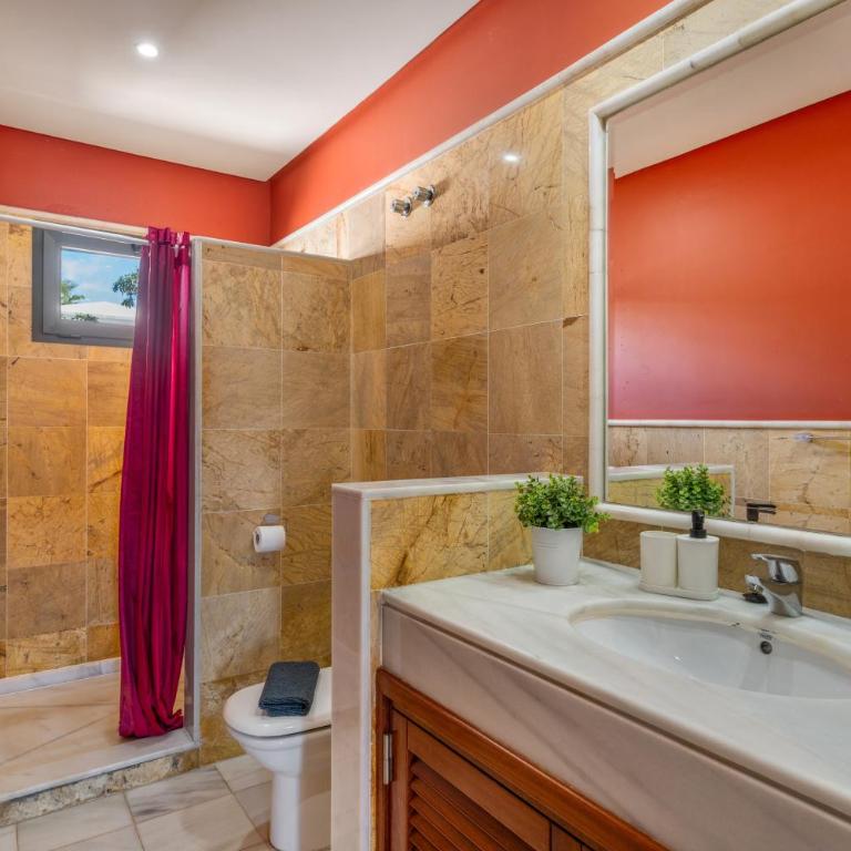 Villa Tania - Three-Bedroom House - 14