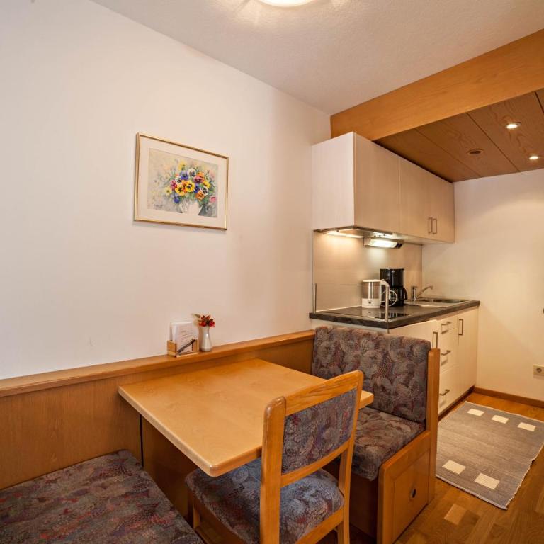 Moosmair Ferienwohnung 1 - Superior Apartment mit 1 Schlafzimmer und Balkon - 5