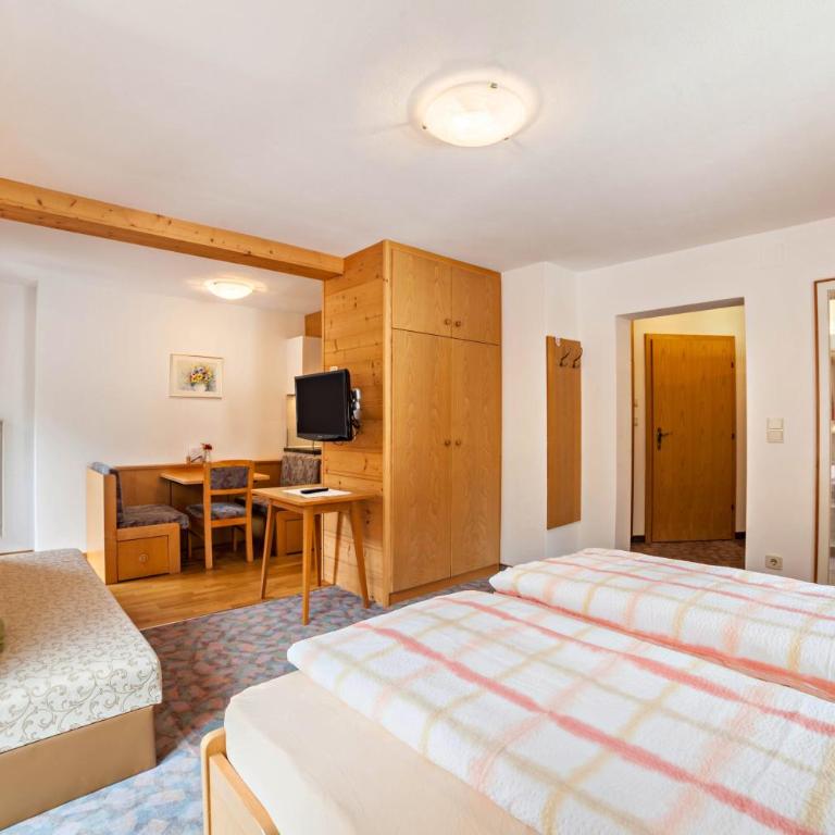 Moosmair Ferienwohnung 1 - Superior Apartment mit 1 Schlafzimmer und Balkon - 2