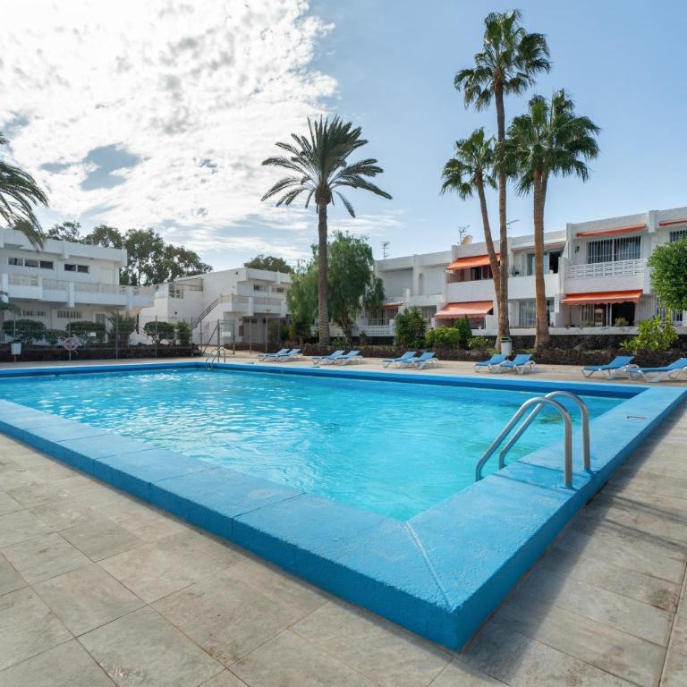 Big 2-bedroom in Tenerife South - Apartamento de 2 dormitorios con vistas a la montaña - 2