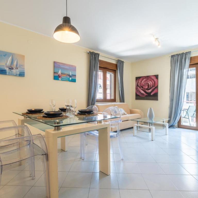 P012 Apartment - Two-Bedroom House - 2
