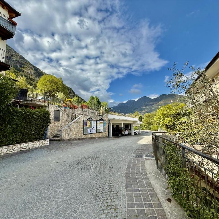 Voiandes balcony Apartment garden and pool - Appartamento con Vista Montagna - 19