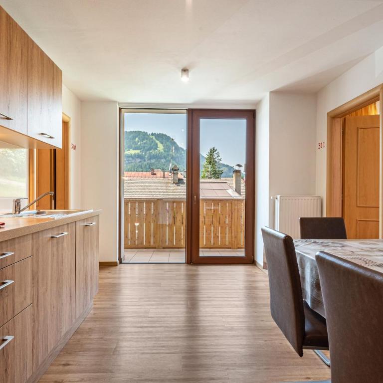 Hotel Residence Gardena Stevia 307 - Appartamento Premium con 3 Camere da Letto e Balcone - 5