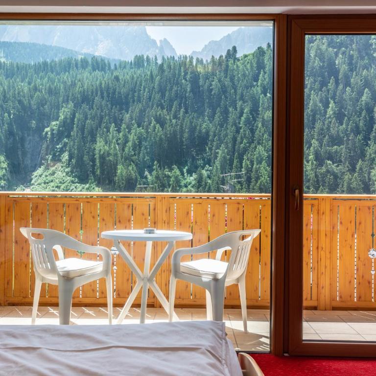 Hotel Residence Gardena Stevia 307 - Appartamento Premium con 3 Camere da Letto e Balcone - 2