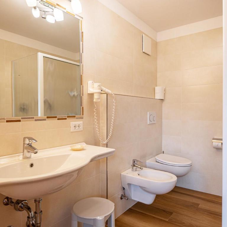 Hotel Residence Gardena Stevia 307 - Appartamento Premium con 3 Camere da Letto e Balcone - 18