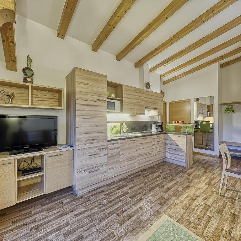 Feldhof Apartment Apfeloase - Deluxe-Apartment mit 2 Schlafzimmern und Gartenblick - 5