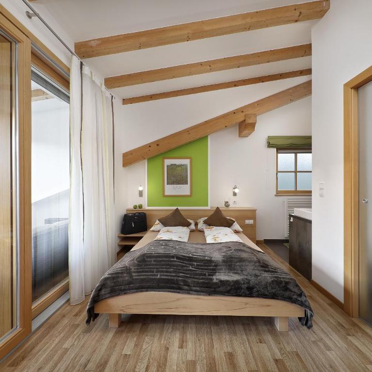 Feldhof Apartment Apfeloase - Deluxe-Apartment mit 2 Schlafzimmern und Gartenblick - 6