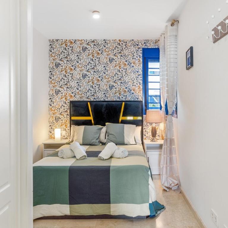 Beach Escape with Pool and Parking - Superior One-Bedroom Apartment with Balcony - 8