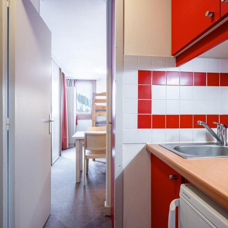 Séjour à la montagne - Les Silènes - Superior One-Bedroom Apartment with Balcony - 12