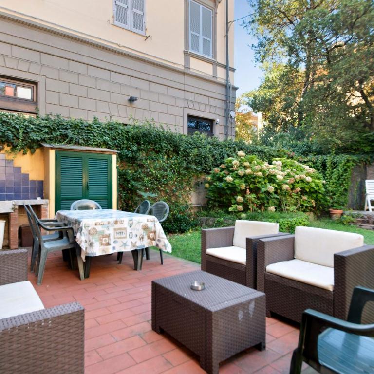 Beach Paradise - Napoleone - Appartamento Deluxe con 2 Camere da Letto e Vista Giardino - 2