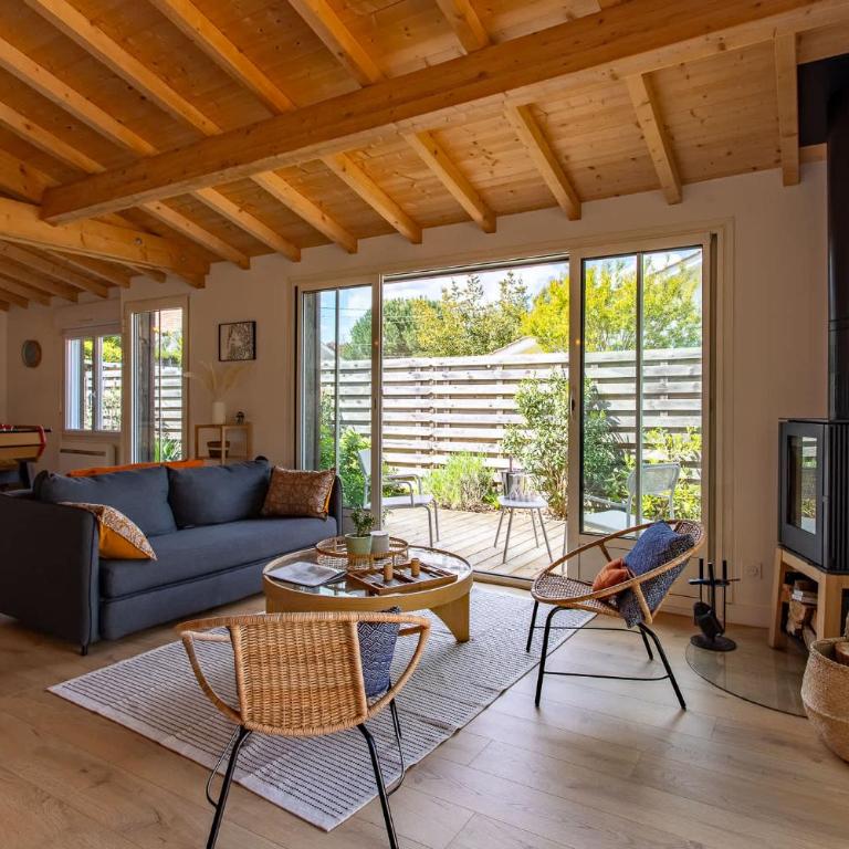 Maison rénovée avec jardin et terrasse - Casa - 2