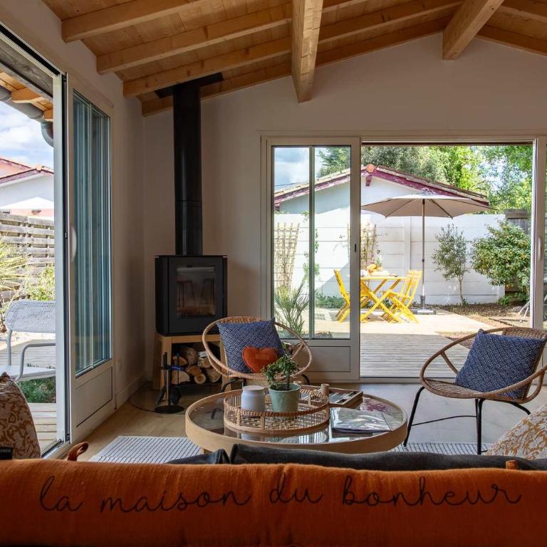 Maison rénovée avec jardin et terrasse - Casa - 29