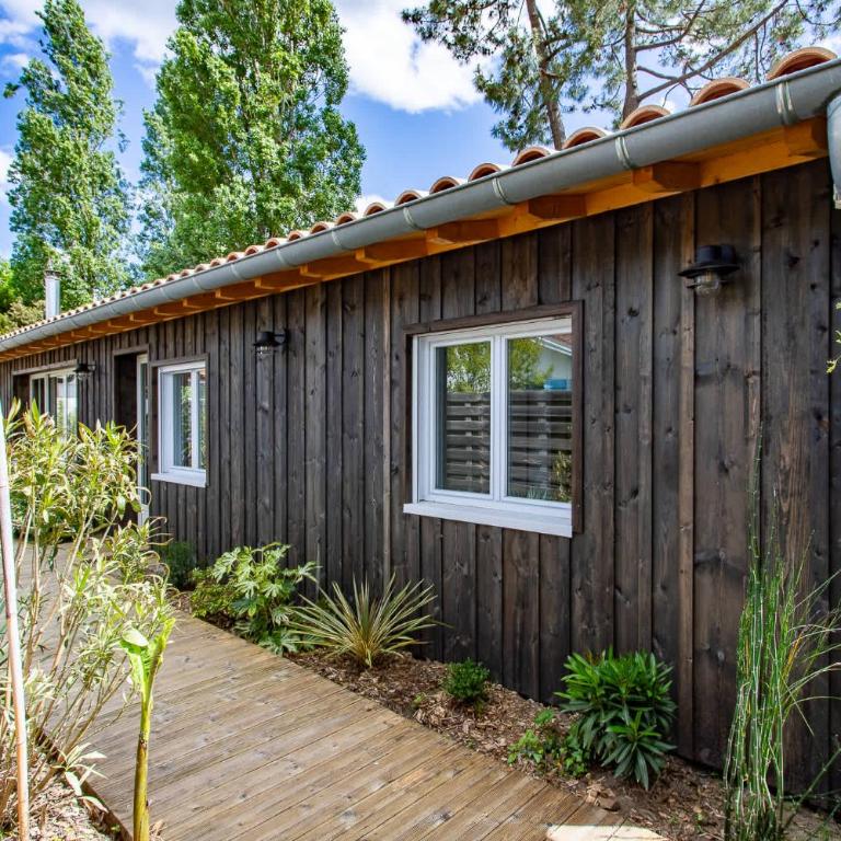 Maison rénovée avec jardin et terrasse - Casa - 44