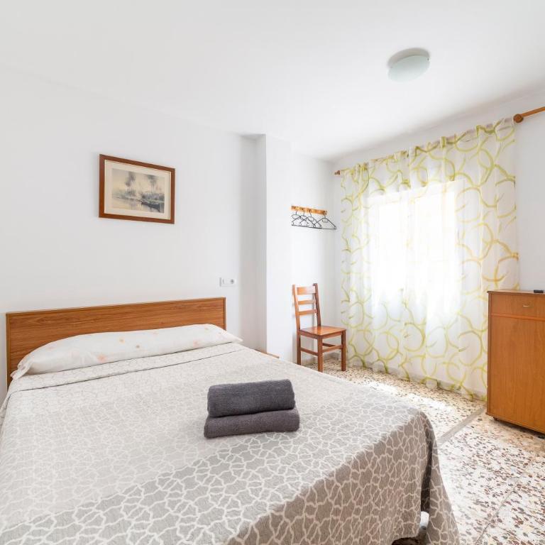 Hostal Moya - Deluxe Double Room with Shower - 1