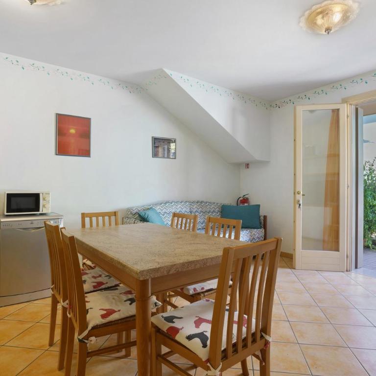 Residence Valentina - Piano terra - Appartamento Deluxe con 2 Camere da Letto e Vista Giardino - 10