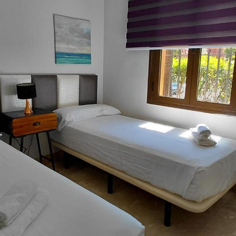 Apartamento de tres dormitorios muy espacioso con jardines y piscinas - Apartamento de 3 dormitorios con vistas - 20