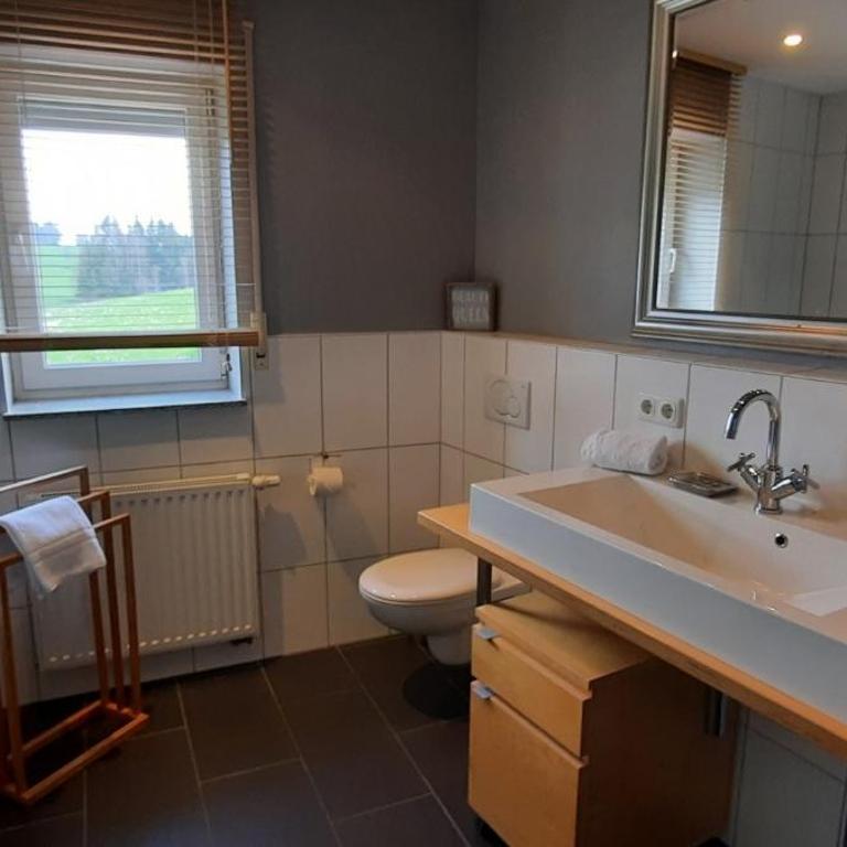Ferienwohnung Panoramablick - Apartment mit 3 Schlafzimmern und Bergblick - 24