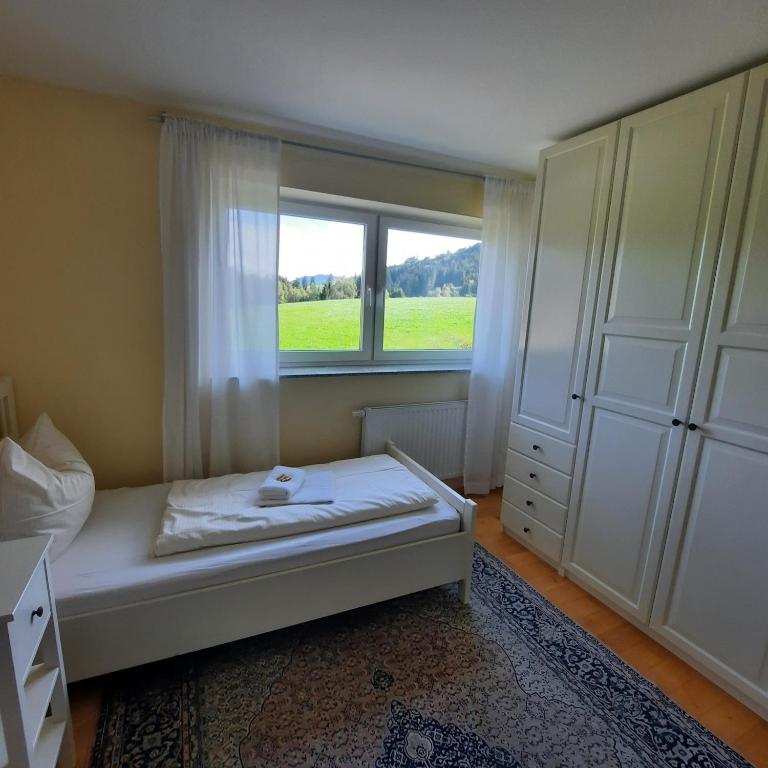 Ferienwohnung Panoramablick - Apartment mit 3 Schlafzimmern und Bergblick - 28