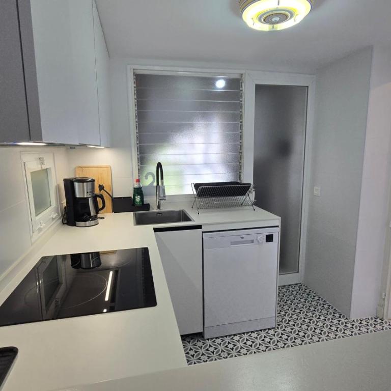 Apartamento Vistamar Marina - Apartamento Deluxe de 2 dormitorios con vistas al mar - 9