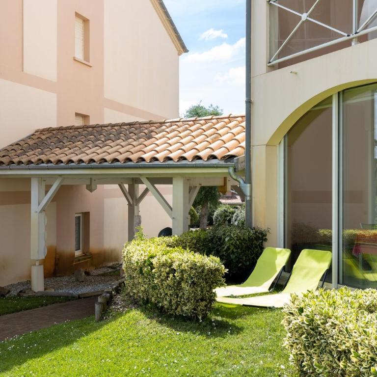 T3, piscine, jardin, proche golf - Appartement 1 Chambre - Vue sur Jardin - 11