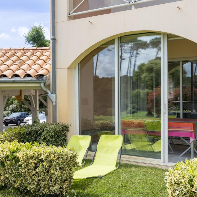 T3, piscine, jardin, proche golf - Appartement 1 Chambre - Vue sur Jardin - 5