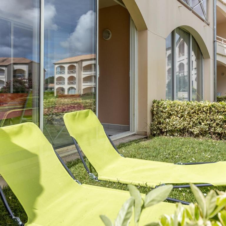 T3, piscine, jardin, proche golf - Appartement 1 Chambre - Vue sur Jardin - 9