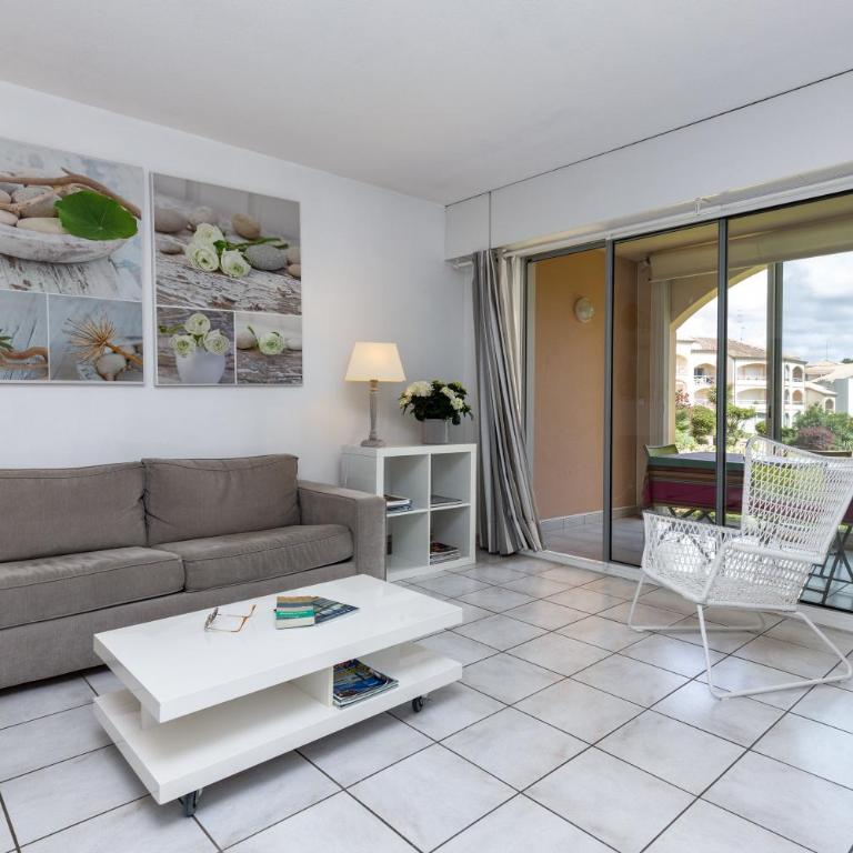 T3, piscine, jardin, proche golf - Appartement 1 Chambre - Vue sur Jardin - 15