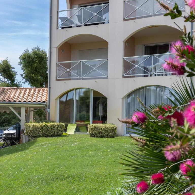 T3, piscine, jardin, proche golf - Appartement 1 Chambre - Vue sur Jardin - 24