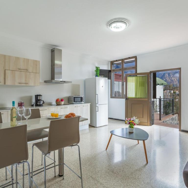 Las Lagunas - One-Bedroom House - 4