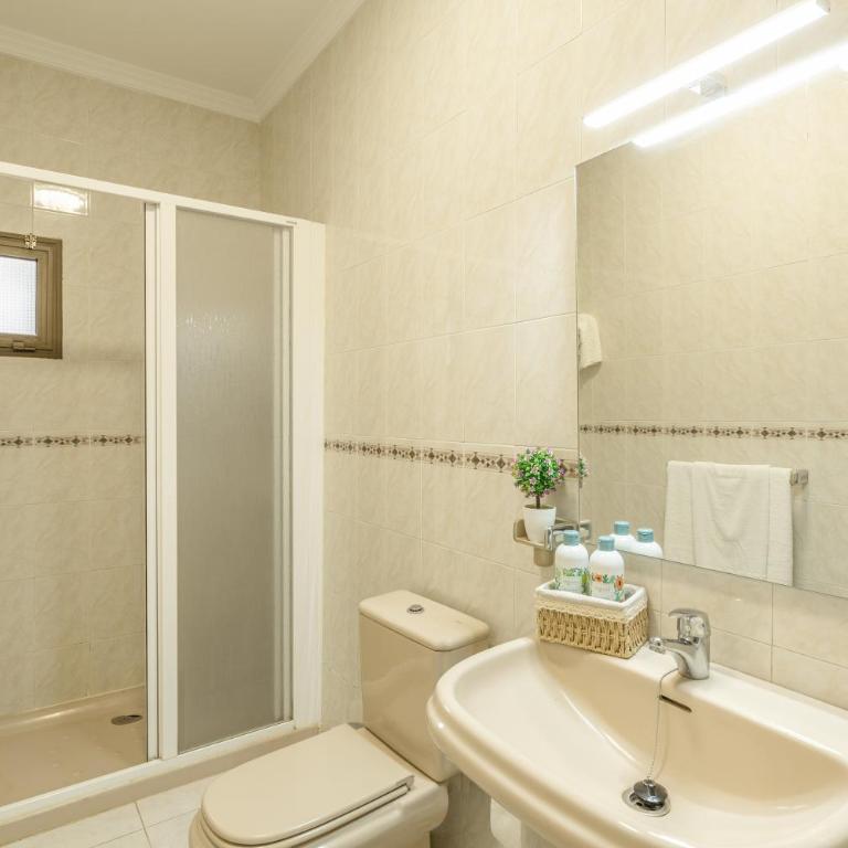 Las Lagunas - One-Bedroom House - 11