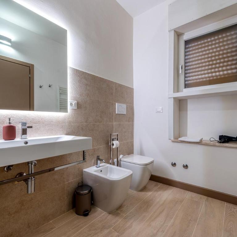 Victoria's Home Lecce - Appartamento Premium con 3 Camere da Letto e Balcone - 17