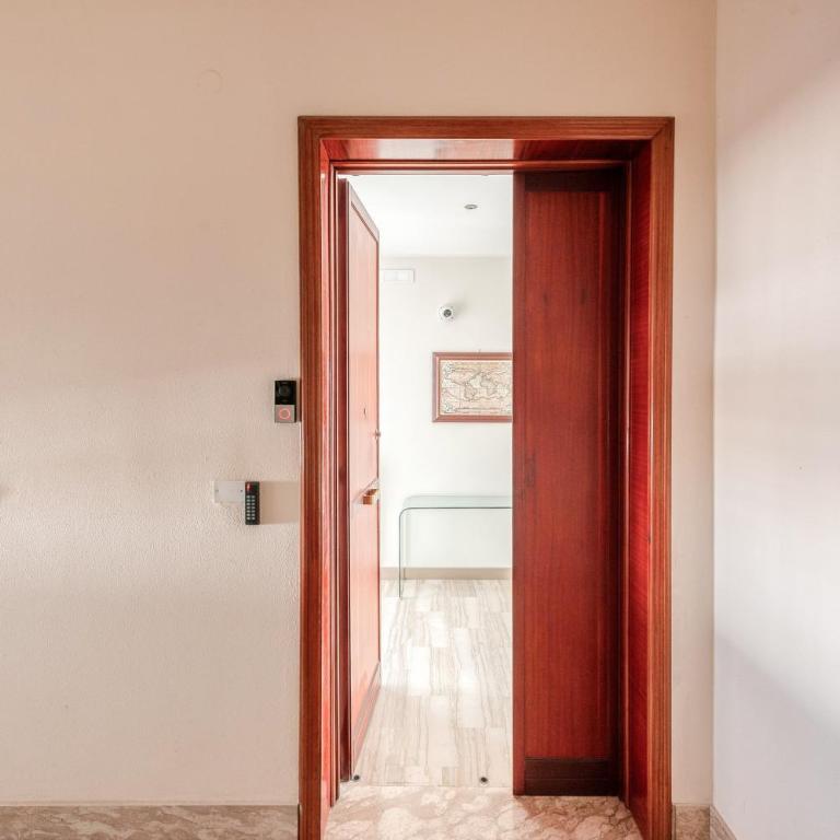 Victoria's Home Lecce - Appartamento Premium con 3 Camere da Letto e Balcone - 31