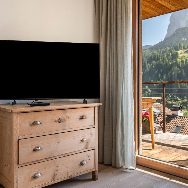 Vista Dolomites Apartment Harmony - Appartamento Superior con 1 Camera da Letto e Balcone - 2