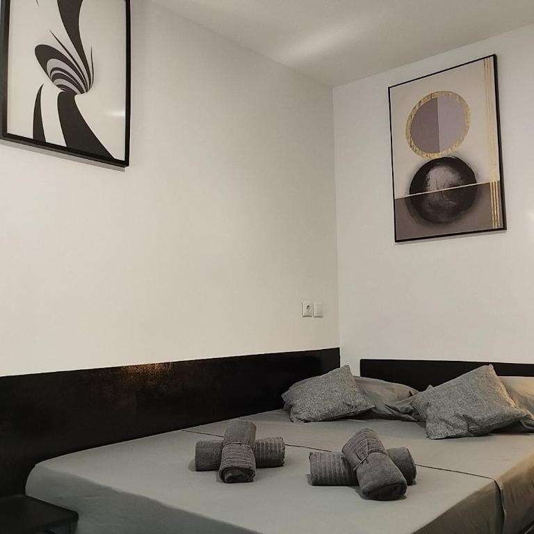 Vilapicina Rooms - Double Room with Private Bathroom - 4