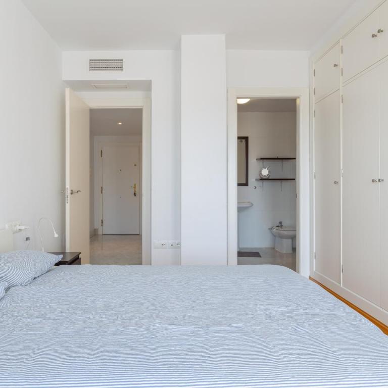 Nice apartment with a sunny terrace - Two-Bedroom Deluxe Apartment with Ocean View - 13