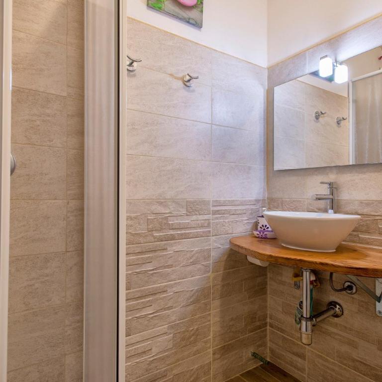Holiday Cala Sant'andrea - Casa con 2 Camere da Letto - 16