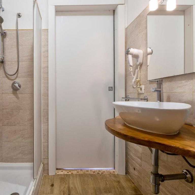 Holiday Cala Sant'andrea - Casa con 2 Camere da Letto - 11