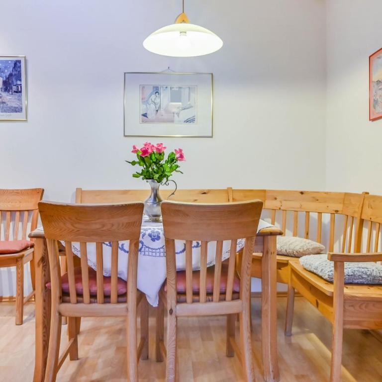 Katharinenhof Ferienwohnung Hausberg (6) - Deluxe Apartment mit Balkon und 2 Schlafzimmern - 7