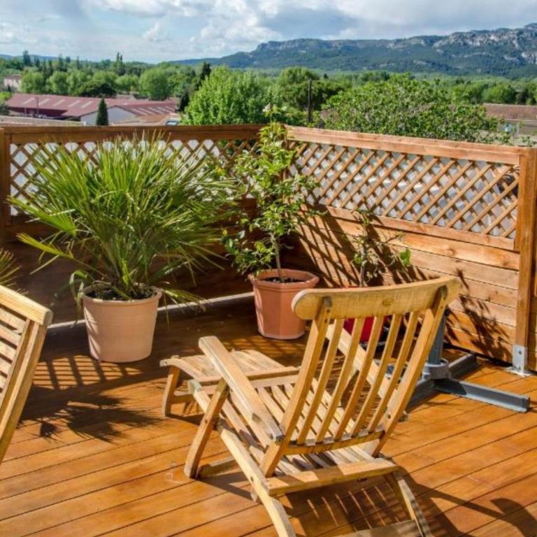 Gîte Durance Mallemort - Appartement Supérieur - Vue sur Ville - 26