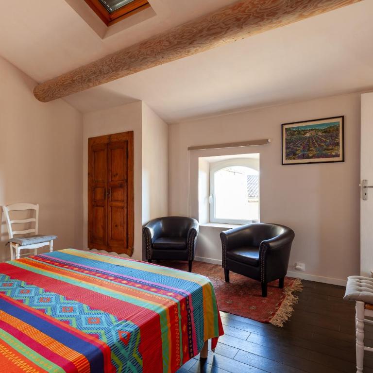 Gîte Durance Mallemort - Appartement Supérieur - Vue sur Ville - 13