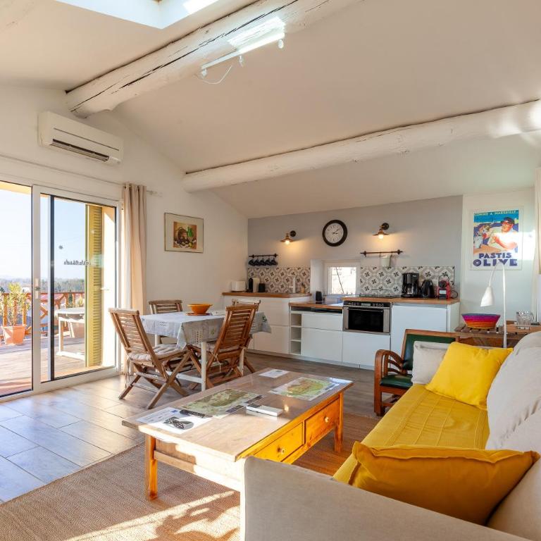Gîte Durance Mallemort - Appartement Supérieur - Vue sur Ville - 2