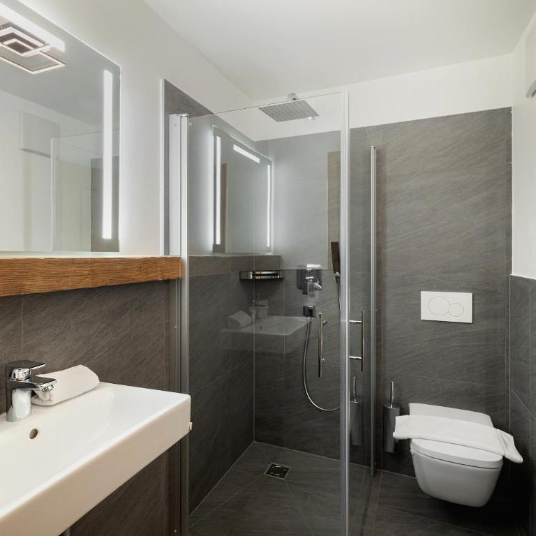 Vernalhof Apt Sunnaseit - Premium Apartment mit 3 Schlafzimmern und Balkon - 11