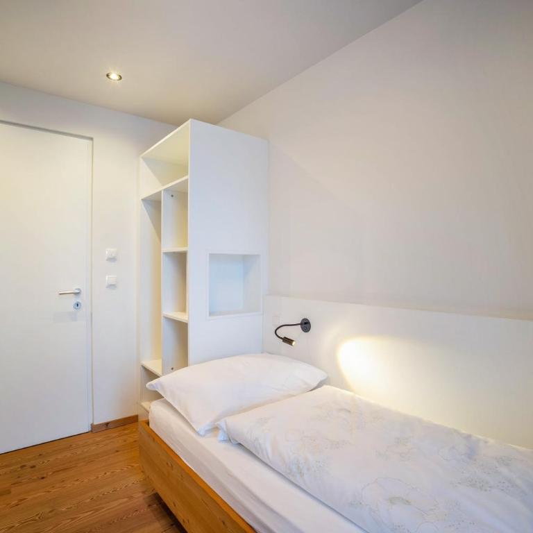 Stoana Apt 3-6 - Deluxe-Apartment mit 2 Schlafzimmern und Gartenblick - 16