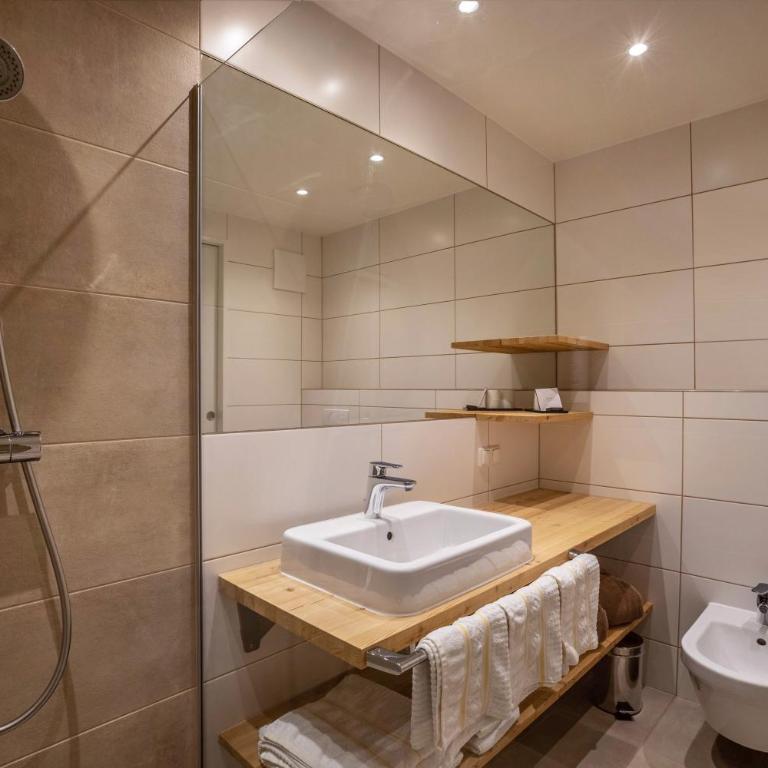 Stoana Apt 3-6 - Deluxe-Apartment mit 2 Schlafzimmern und Gartenblick - 20