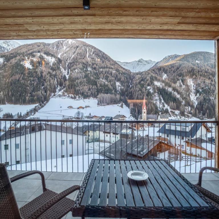 Stoana Apt 3-6 - Deluxe-Apartment mit 2 Schlafzimmern und Gartenblick - 4