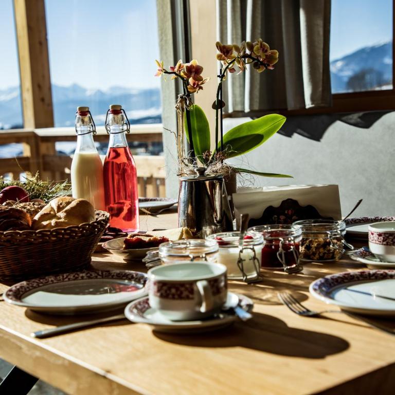 Kieserhof Apartment Alm - Two-Bedroom Deluxe Apartment with Garden View - 22