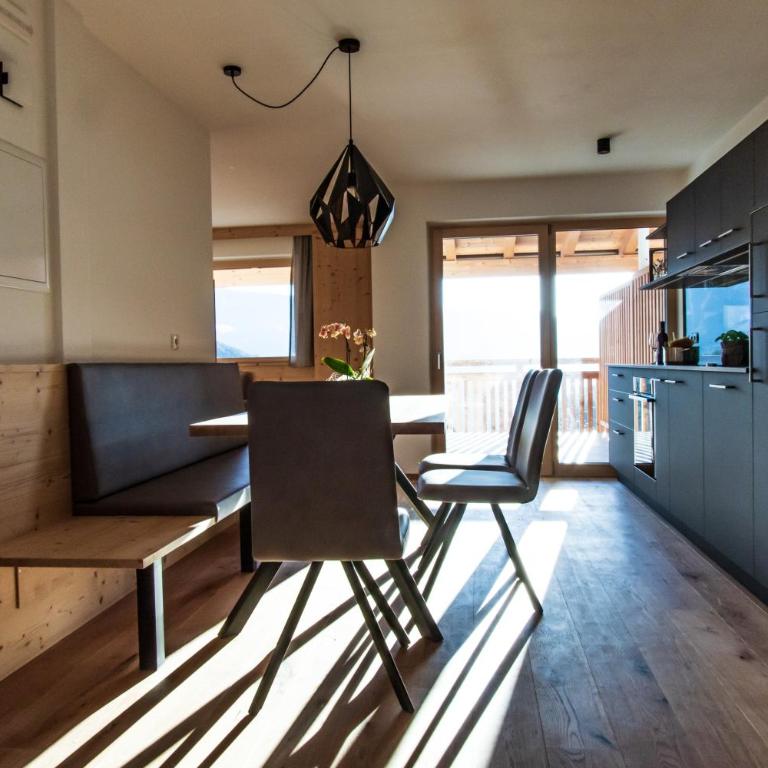 Kieserhof Apartment Alm - Two-Bedroom Deluxe Apartment with Garden View - 6
