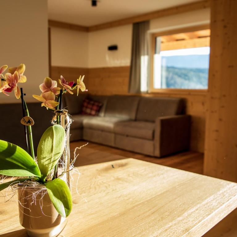 Kieserhof Apartment Alm - Two-Bedroom Deluxe Apartment with Garden View - 13